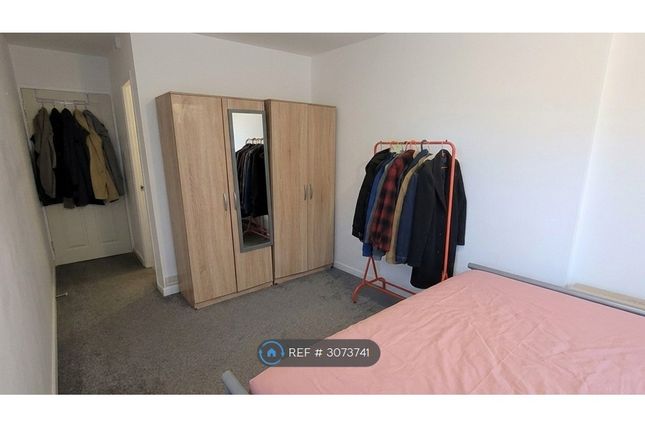 Walham Green Court, London photo 2