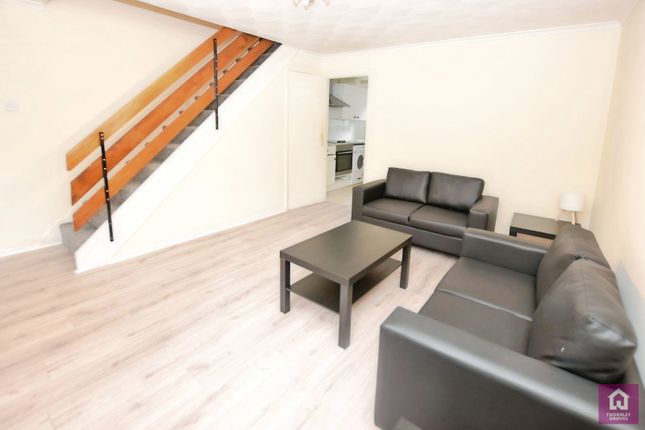 8, Lawler Avenue, Ordsall photo 2