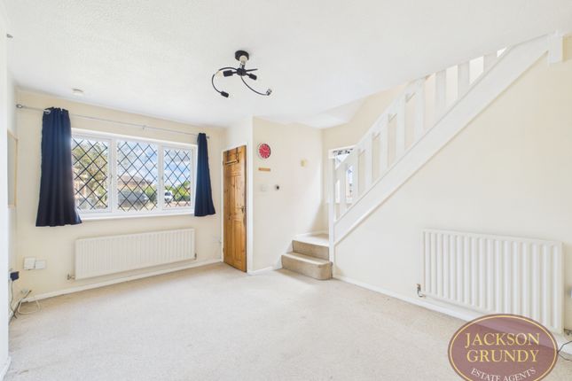 6, Hedge End, Northampton photo 2