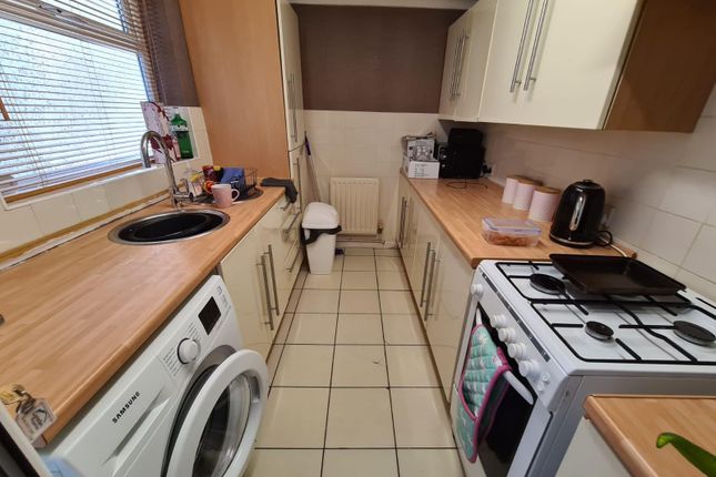 55, Seago Street, LOWESTOFT photo 2