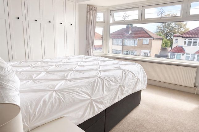 64, Bradenham Avenue, Welling photo 3