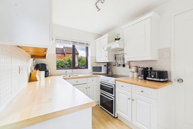 14, North End Drive, Doncaster photo 3