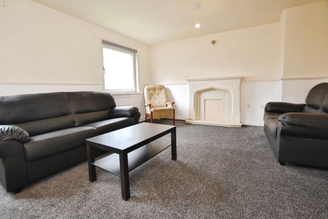 Flat 3, 64, Pennywell Medway, Edinburgh photo 2