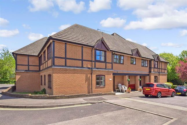 1 bed flat for sale in Sturry Hill, Sturry, Canterbury, Kent CT2