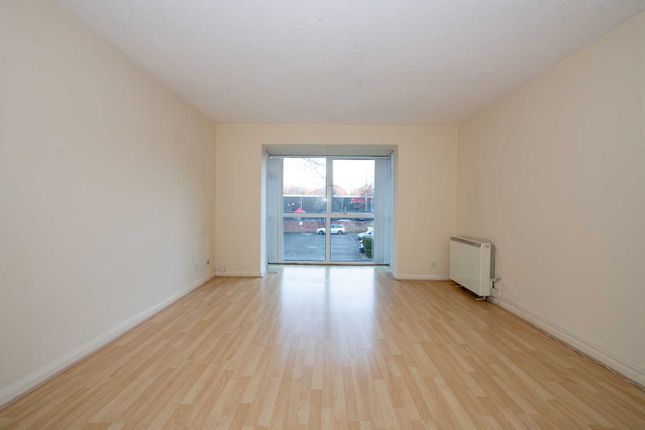 Nevile Court, Salford photo 4