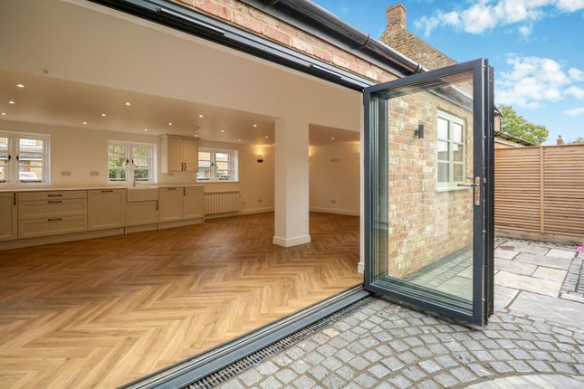 5, Hill View, Eydon photo 2