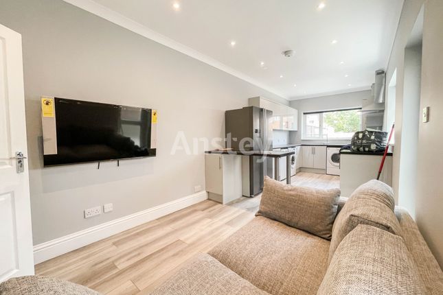 Thumbnail Terraced house to rent in Milton Road, Southampton