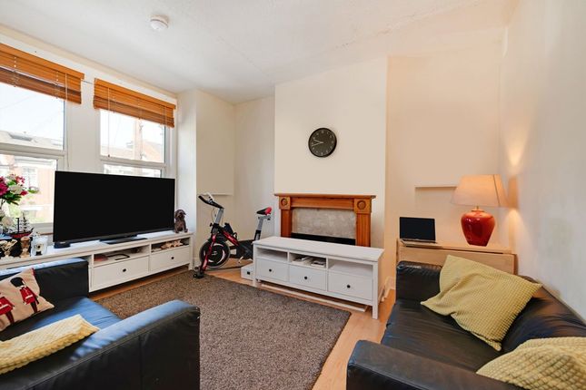 FFF, 48, Berrymead Gardens, London photo 3