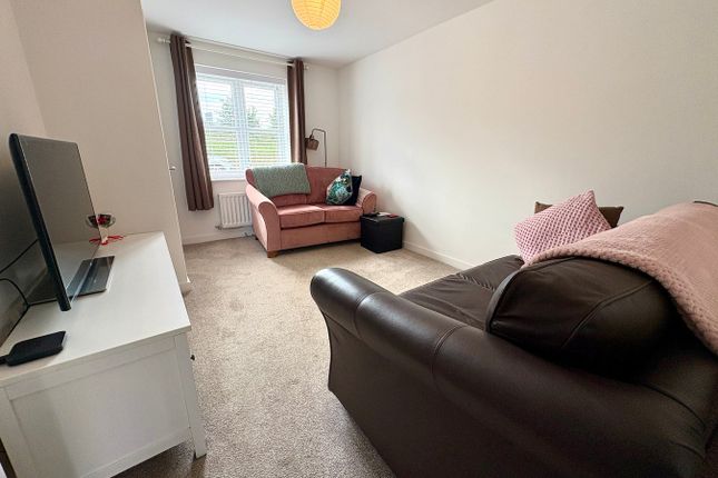 20, Inglesant Close, Leicester photo 2