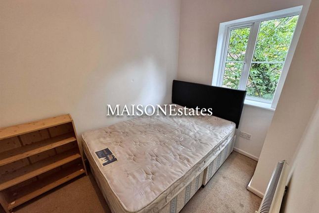 6, Longville Court, THE AVENUE,, Coventry photo 3