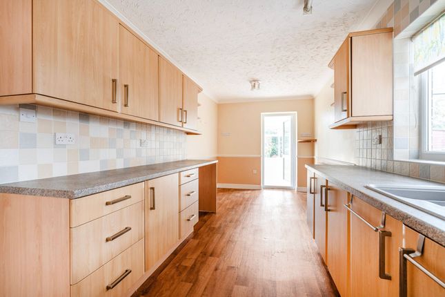 32 Waterloo Road, Norwich photo 3