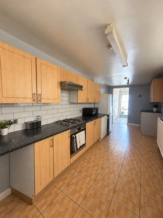 17A, Selsdon Road, London photo 5