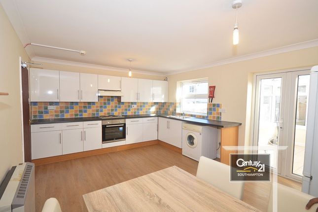 Avenue Road, SOUTHAMPTON photo 2