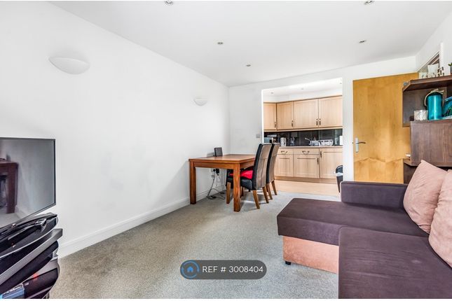 Flat, Primrose Court Mallow Crescent, Burpham photo 3