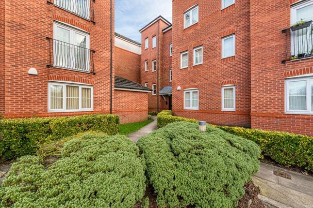 2-bed flat on 48 St. Michaels View, Widnes, £90,000