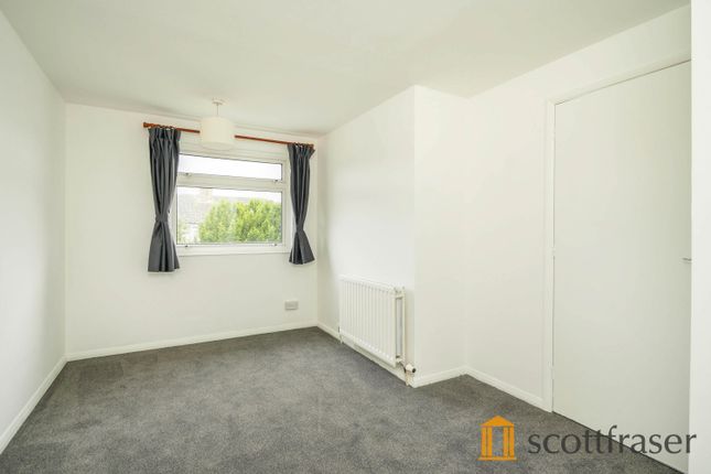 37, Kendall Crescent, Kendall Crescent photo 5