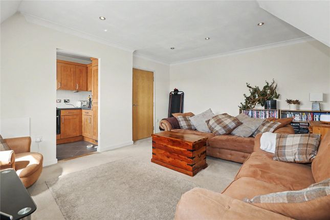 Flat 10,, Prospect Place, Woking photo 4