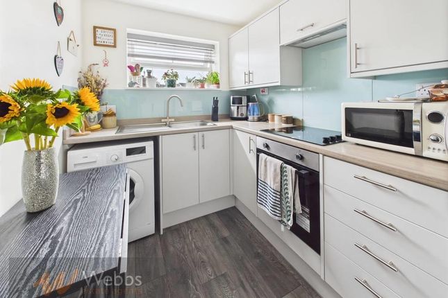 4a, Sunbeam Drive, Walsall photo 2