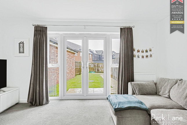 104, Newland Avenue, Bishops Stortford photo 3