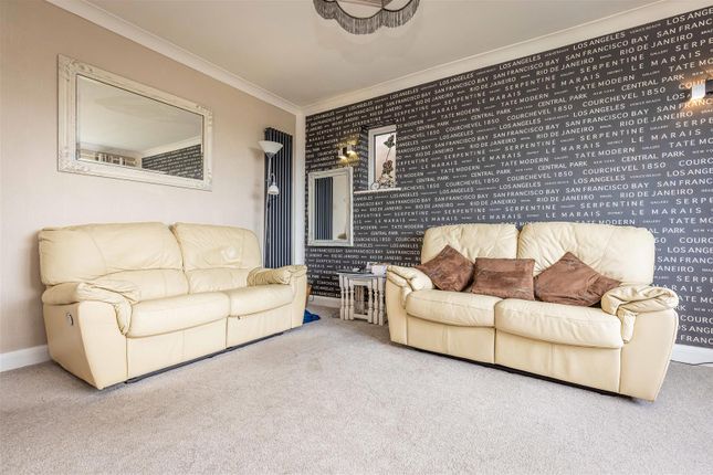 13, Morton Gardens, Nottingham photo 4