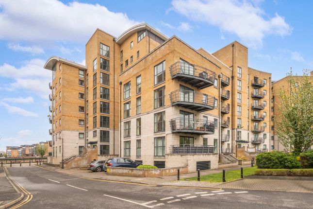 Flat for sale in Greenfell Mansions, Glaisher Street