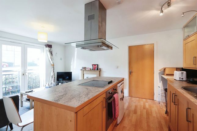 Flat for sale in Oxclose Park Gardens, Halfway, Sheffield