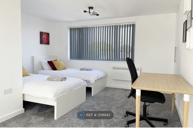 Flat, Laburnum Road, Oxford photo 4