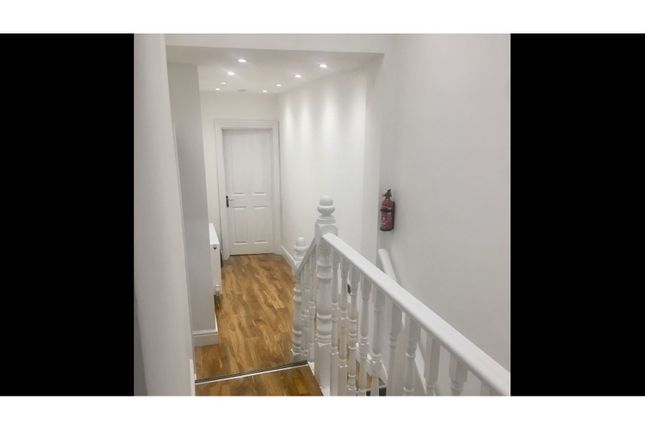 Flat for sale in Bartle Avenue, East Ham