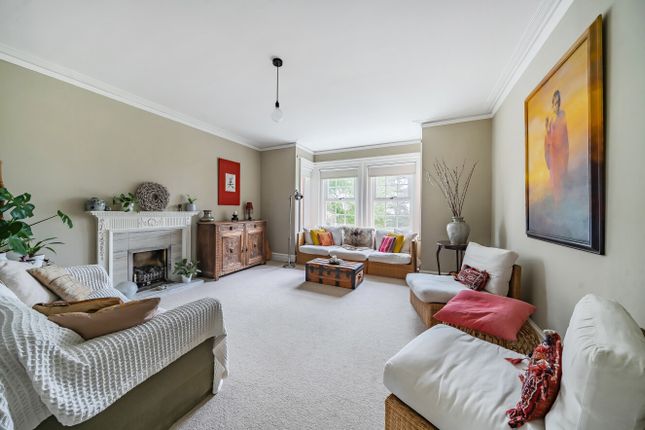 Flat 4, Ravenswood House,, Lower Hale, Surrey photo 3