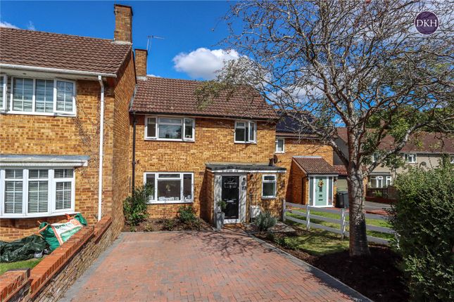 Terraced house for sale in Lucks Hill, Hemel Hempstead, Hertfordshire