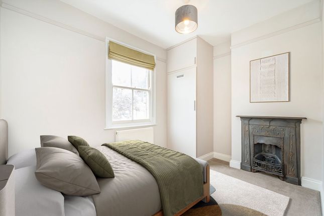 11, Brackley Road, London photo 2