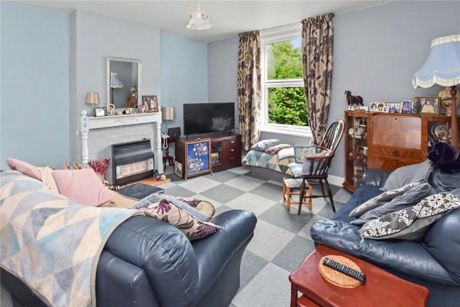 30, Heathfield Terrace, West Yorkshire photo 5