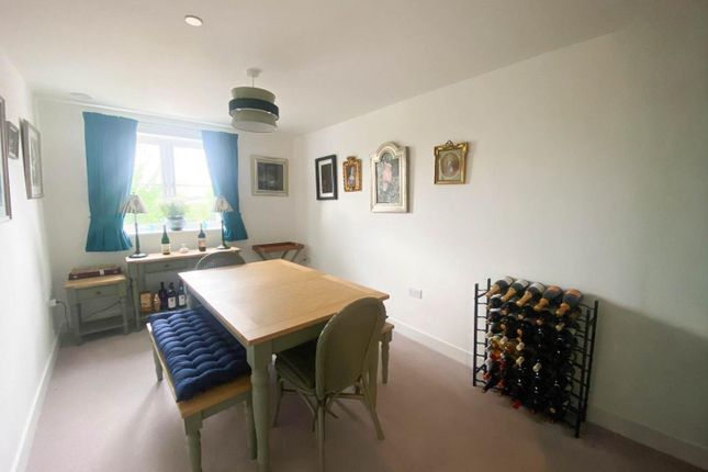 21, Railway Close, Sawston, Cambridge photo 3