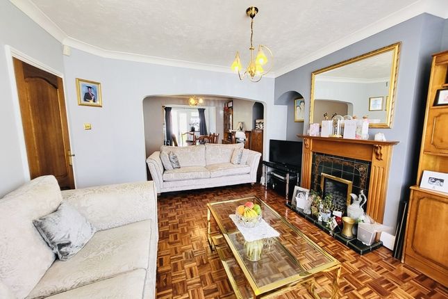 9, Morley Crescent, Edgware photo 4