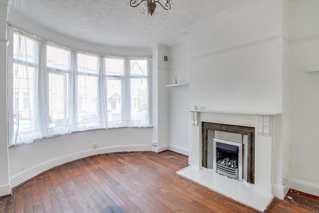146, Beedell Avenue, Westcliff-on-Sea photo 2