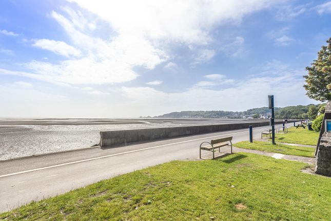 Flat for sale in Palmyra Court, West Cross, Swansea