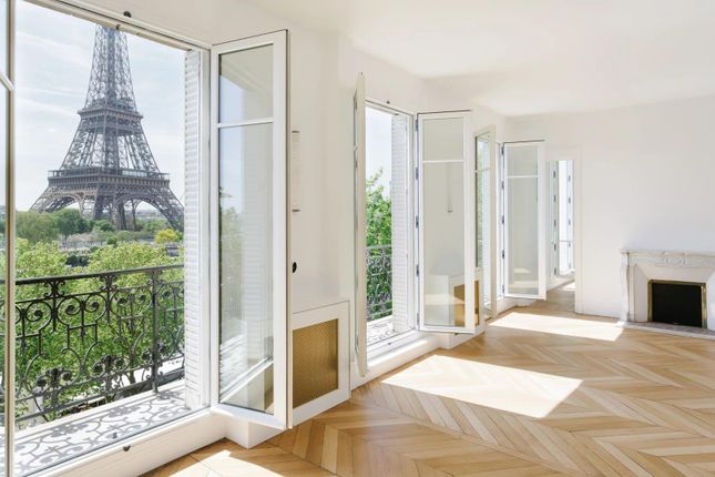 Thumbnail Apartment for sale in 16th Arrondissement, Paris, Île-De-France, France