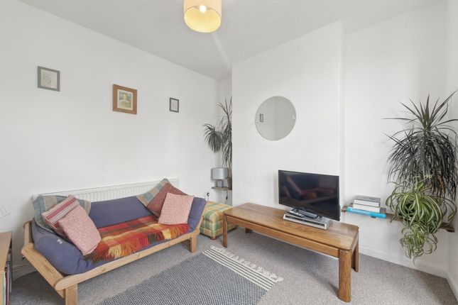 3 Brynglas Avenue, Newport photo 3