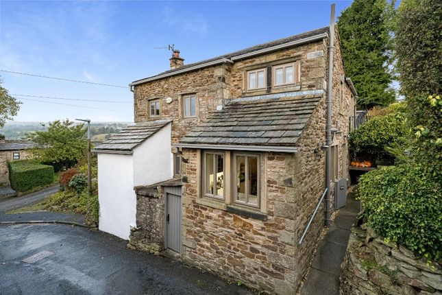 Thumbnail Detached house for sale in Skipton Old Road, Foulridge, Colne
