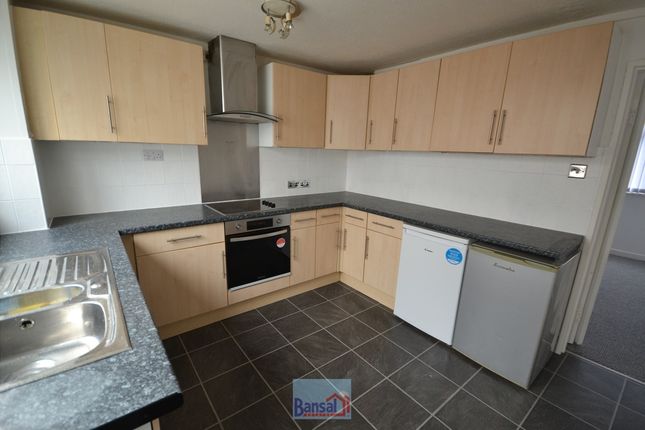 65, Colina Close, Coventry photo 4