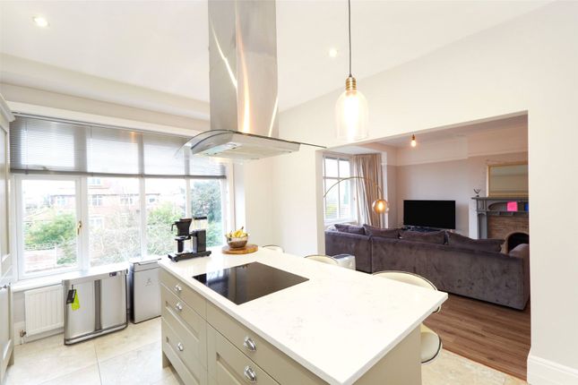 Flat 2, 17, Old Broadway, Manchester photo 3