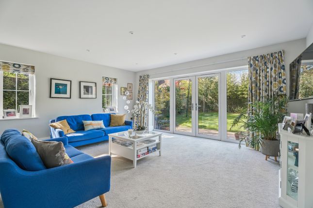 5 Pheasant Close, Amersham photo 4