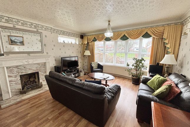 2, Helmsdale Road, South Shore photo 2
