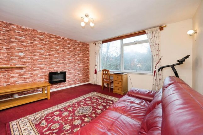 Flat 4, Chalfont Court Bracken Lane, Southampton photo 3