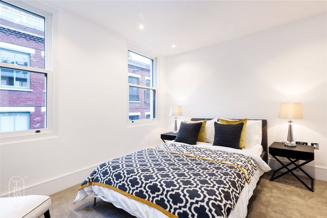 Terraced house for sale in Calvin Street, London