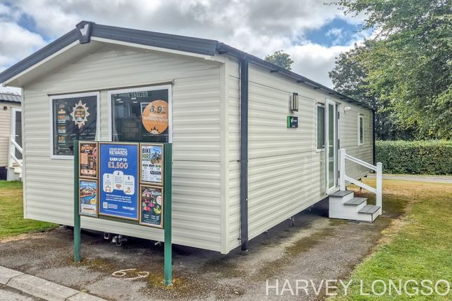 2-bed caravan on Stowford Farm Meadows, Berry Down, Ilfracombe, £42,995