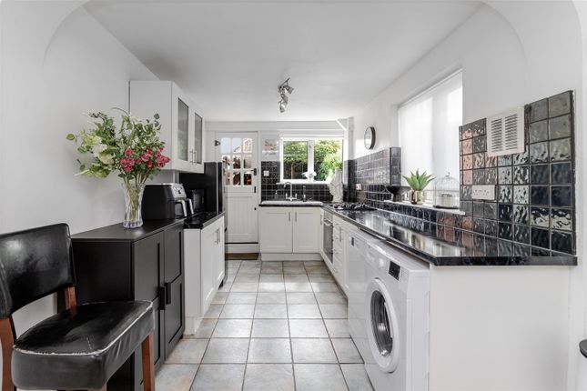 76, St. Annes Road, St. Albans photo 3