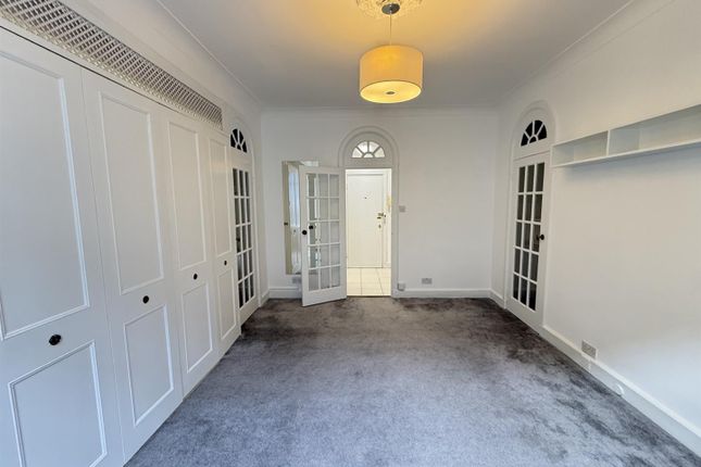 Flat 29, 105, Hallam Street, London photo 5