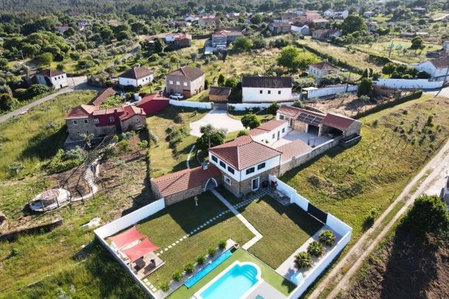 Thumbnail Villa for sale in Marinha, Graça, Pedrógão Grande, Leiria, Central Portugal