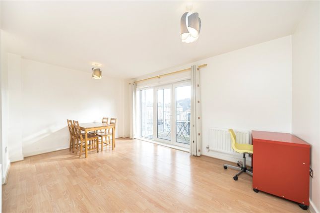 11, Estella Apartments, London photo 2